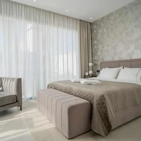 Villa Chalet En Lomas De Malaga Marbella