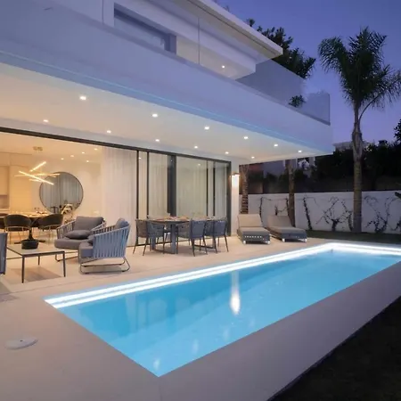 Chalet En Lomas De Malaga Villa