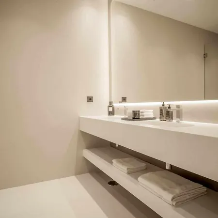 Chalet En Lomas De Malaga Marbella